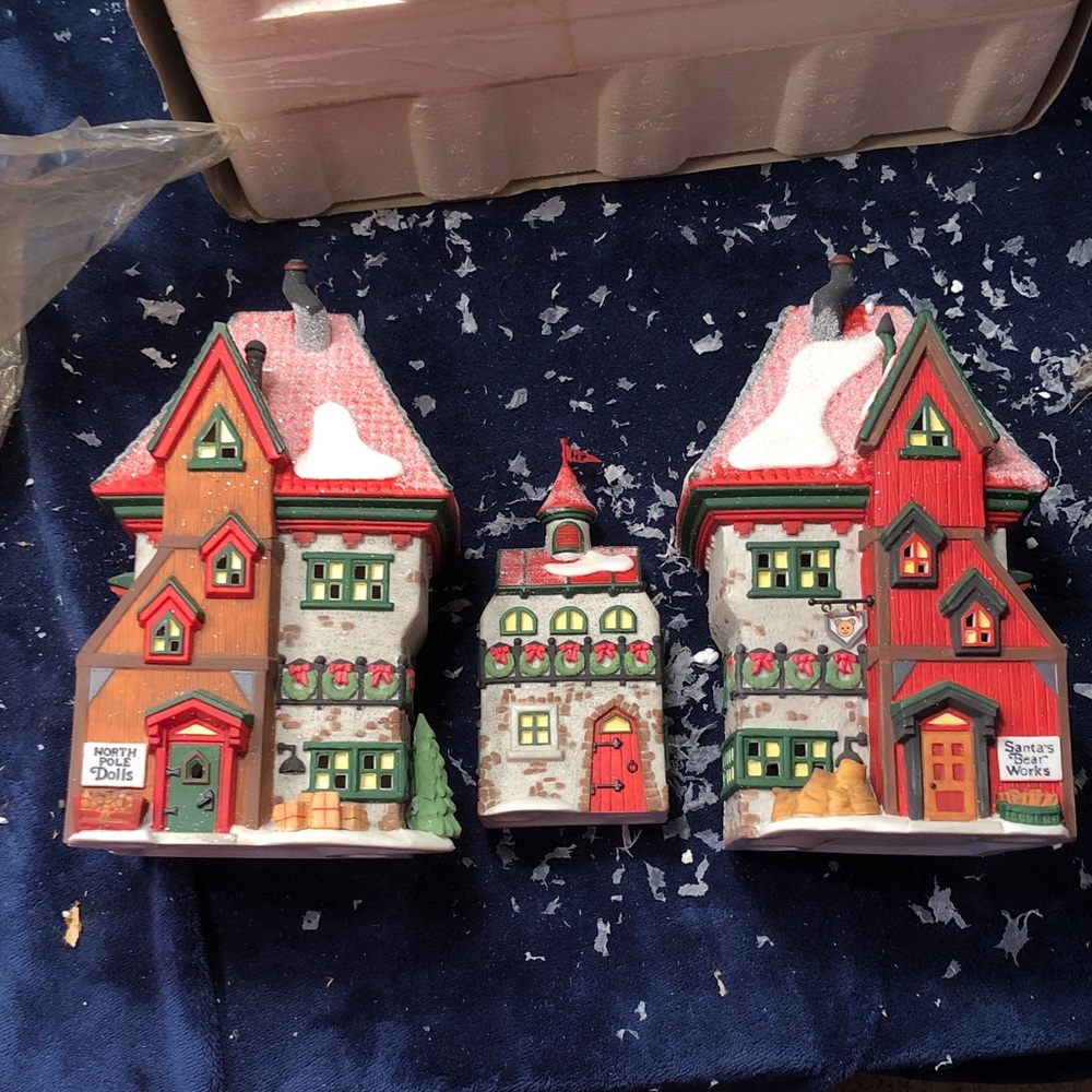 5635-9 Heritage Village Collection North Pole Series/Dolls&Santa’s Bear Works